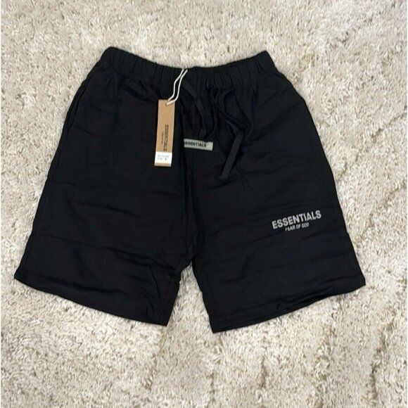 Essentials Negro